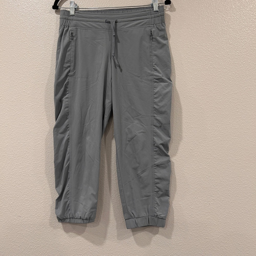 Athleta Grey Ruched Leg Jogger Capri Size 2 Recycled Polyester Stretch Active